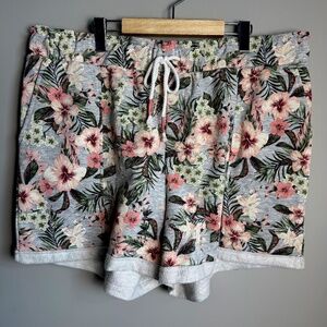 MyStyle Women's Spring Floral Brushed Fleece‎ Casual Pull-On Shorts Gray 1X